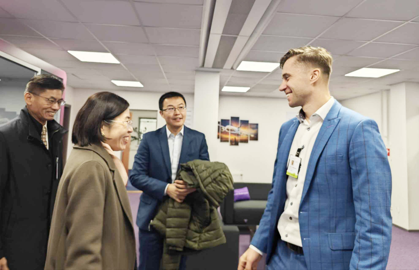 333���� - ��̬�ȵ������Ż�